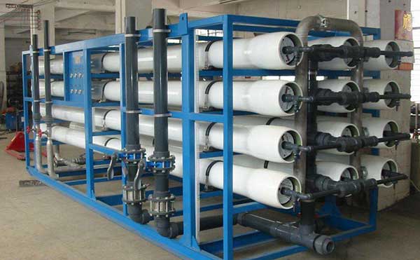 簡(jiǎn)單介紹礦泉水生產(chǎn)設(shè)備的運(yùn)行過(guò)程(圖) 簡(jiǎn)單介紹礦泉水生產(chǎn)設(shè)備的運(yùn)行過(guò)程(圖)