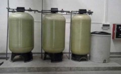 <b>印染行業(yè)軟化水設(shè)備產(chǎn)品優(yōu)勢、工作原理及應(yīng)用范圍</b> 印染行業(yè)軟化水設(shè)備產(chǎn)品優(yōu)勢、工作原理及應(yīng)用范圍