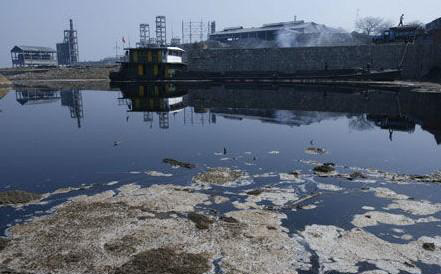 2015年初河北查處并公開了10家超標(biāo)企業(yè) 2015年初河北查處并公開了10家超標(biāo)企業(yè)