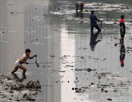 中國水污染問題很嚴(yán)重 帶您簡單看幾個(gè)案例 中國水污染問題很嚴(yán)重 帶您簡單看幾個(gè)案例