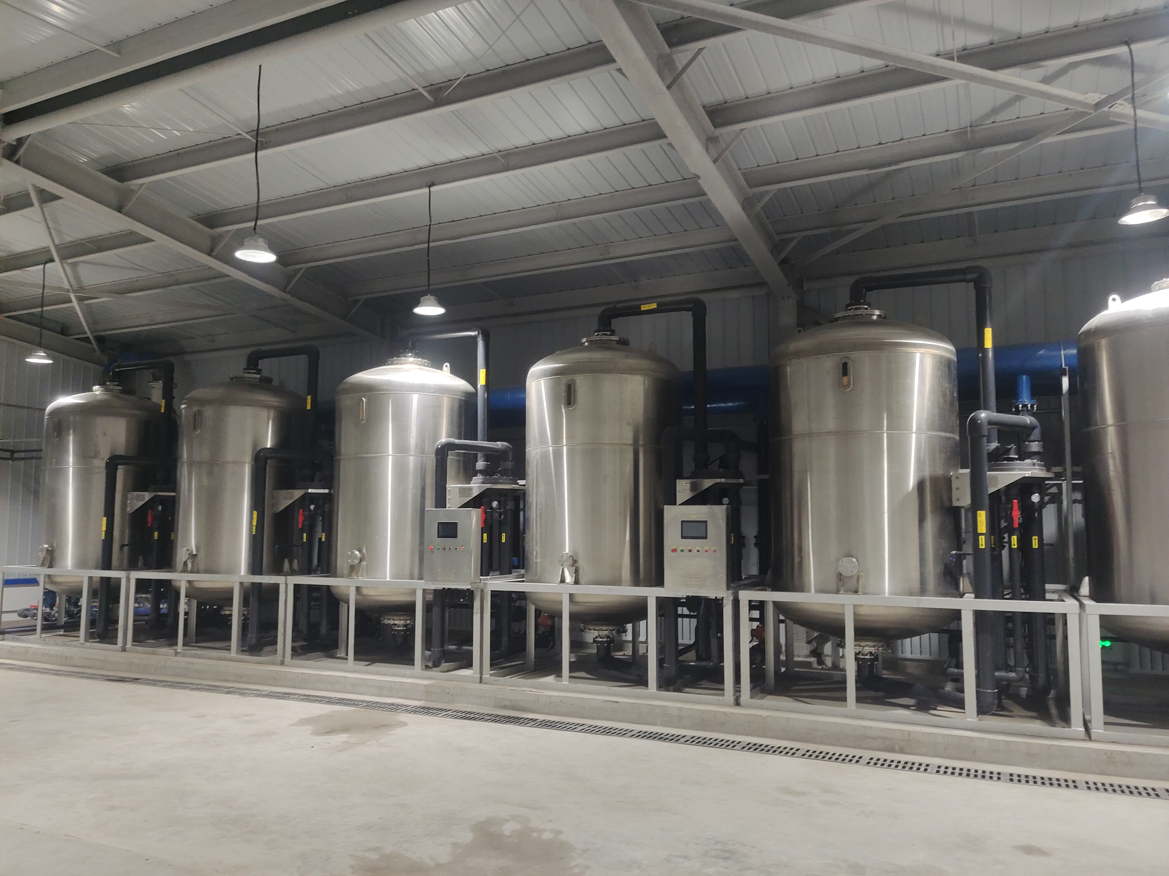 浮動床鈉離子交換器